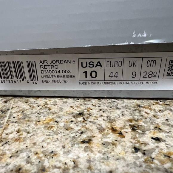 Air Jordan 5 retro (green bean) 2022 - Picture 2 of 7